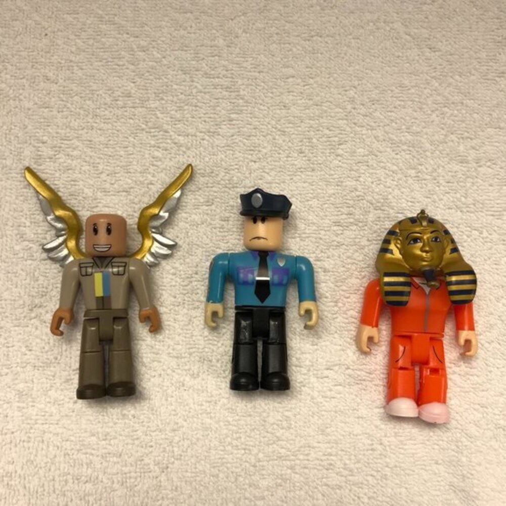 Lot‎ of 3 Roblox Jailbreak action figures